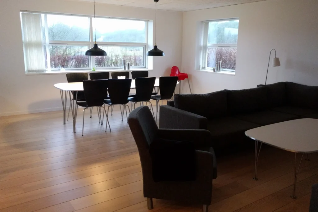Opholds-/spisestue i Strandfogedhuset