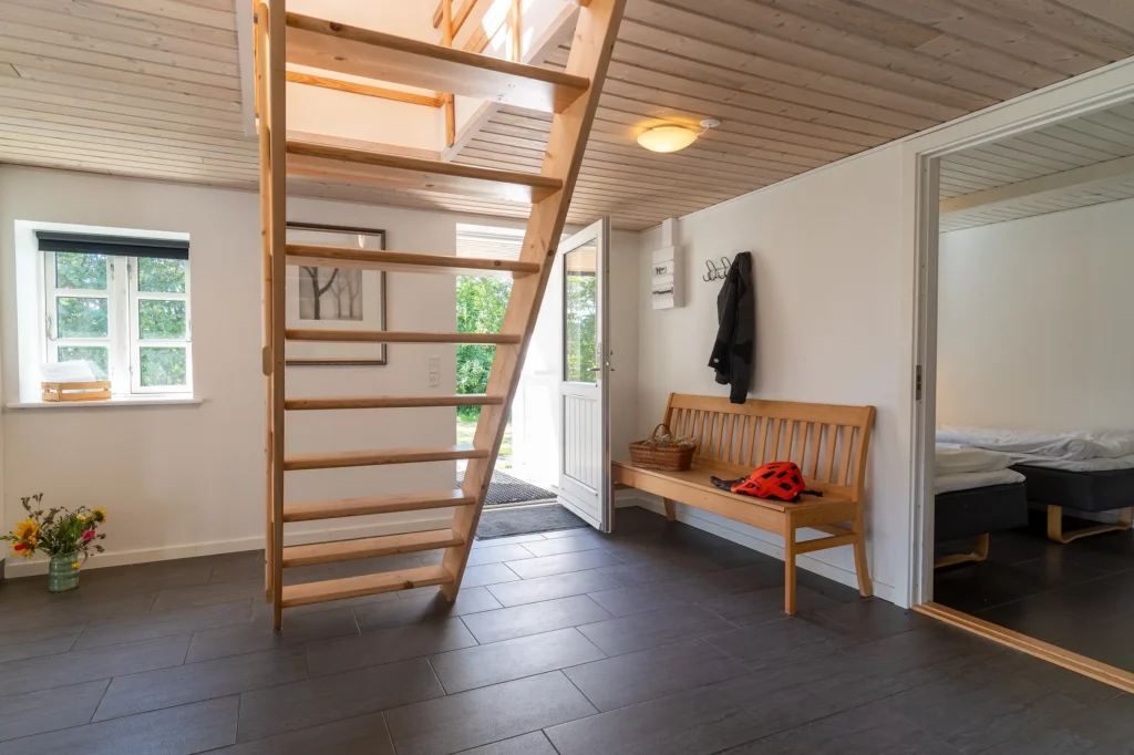 Indgang til ferielejlighed Øst i Slettestrand | Foto: Kristian Skjødt
