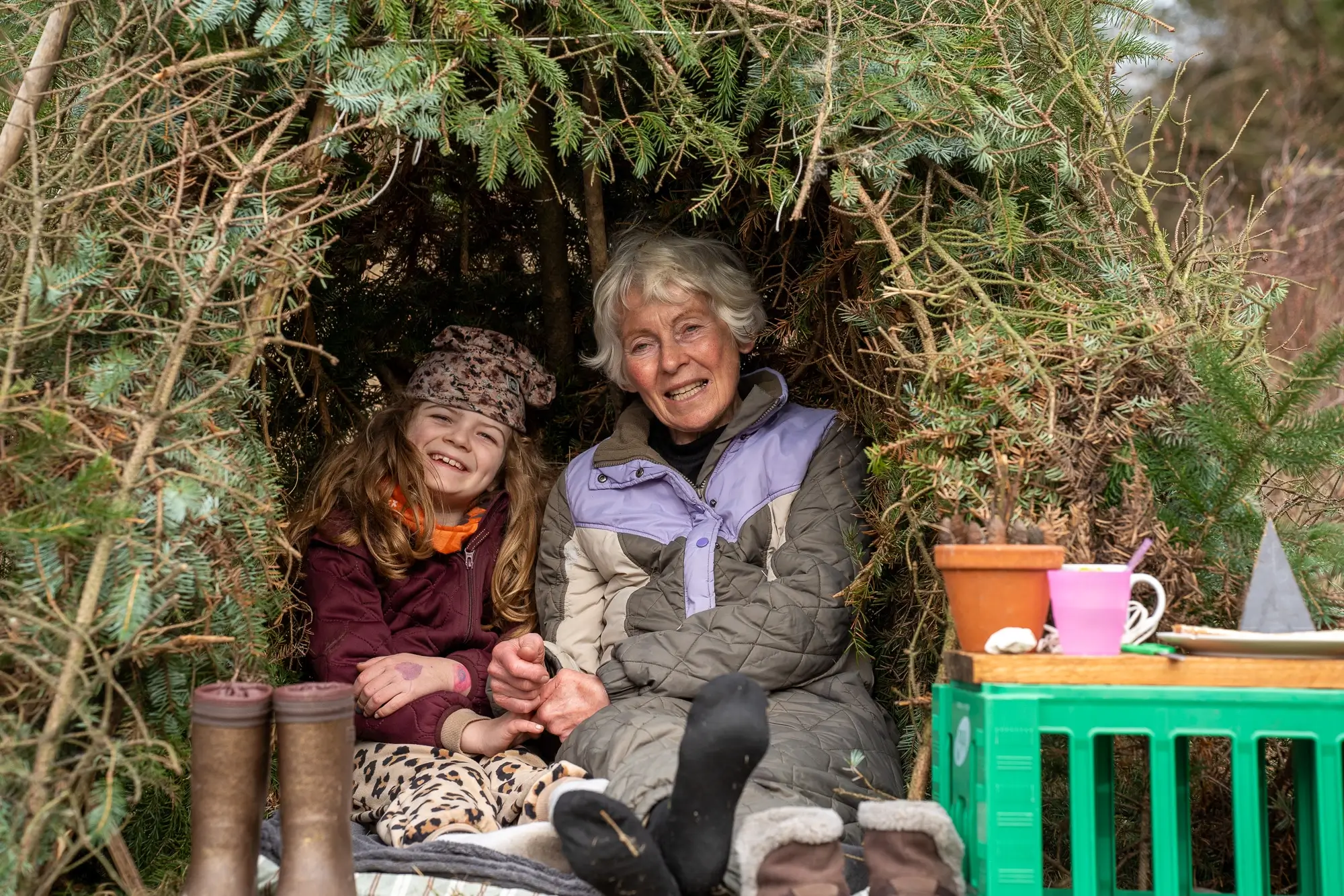 Hulebyggeri med bedstemor | Foto: Kristian Skjødt