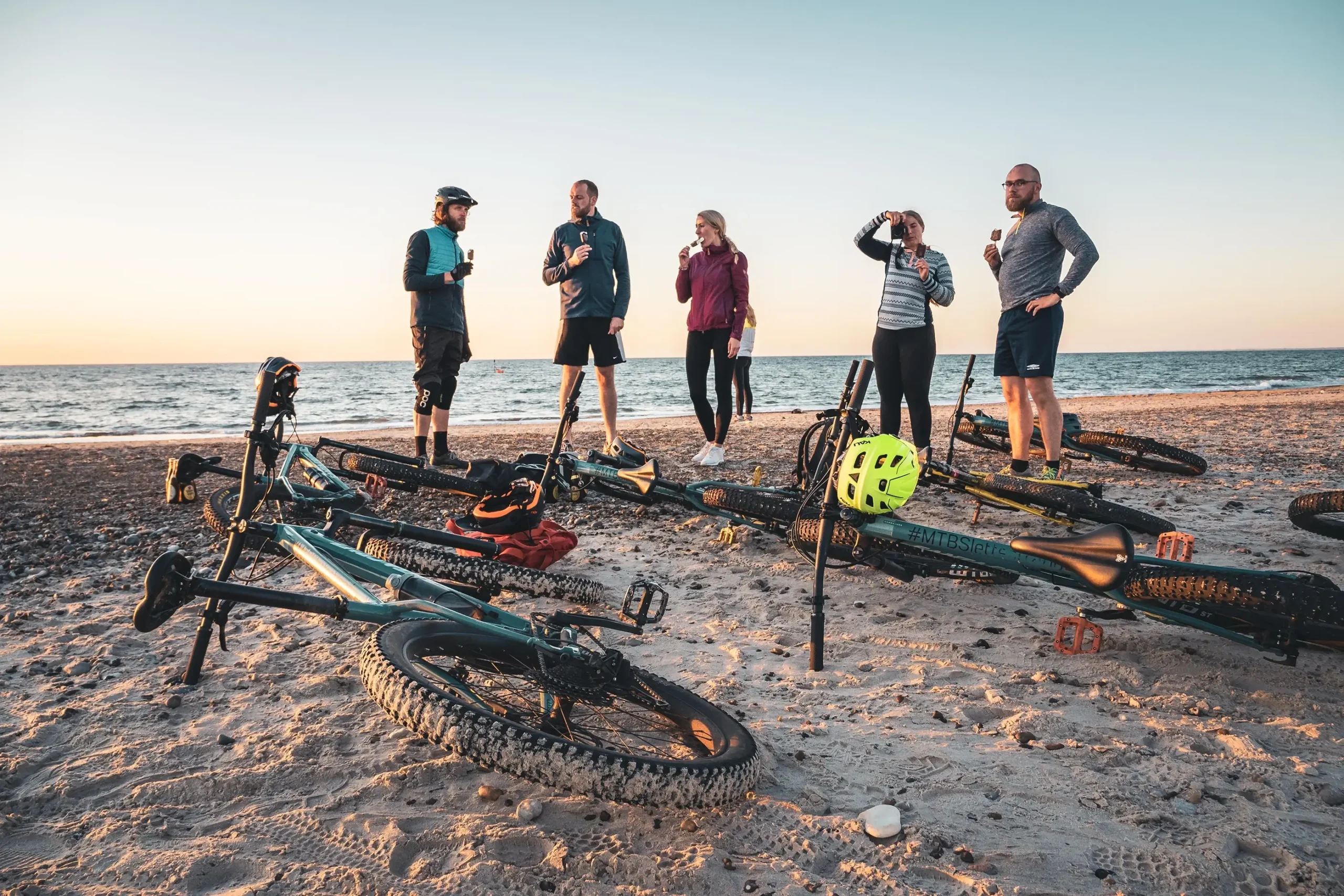 Ispause på stranden efter en MTB tur i Slettestrand | Foto: Daniel Villadsen